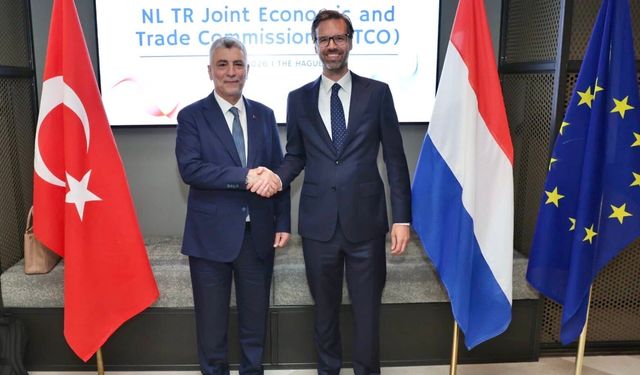 Bakan Bolat Sjoerd Sjoerdsma ile bir araya geldi