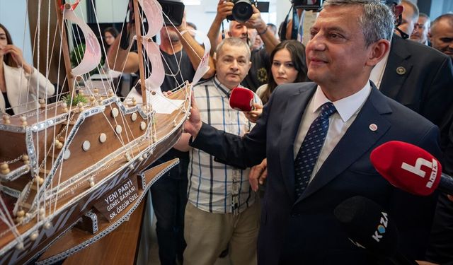 Yeni Parti Genel Başkanı Özgür Özel çalışmalarına başladı