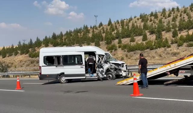 Ankara'da minibüs kazası: 7 yaralı