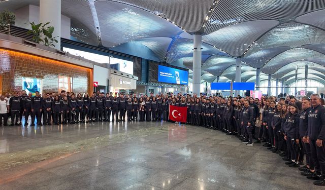 Bakan Bak Akdeniz Oyunları'nda mücadele edecek sporculara başarı diledi