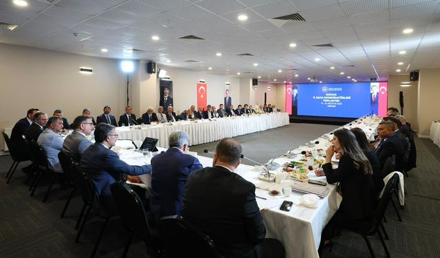 Bakan Çiftçi Roman vatandaşlarla Kızılcahamam'da buluştu