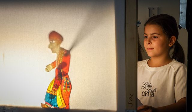 Çankaya'da çocuklar Karagöz'ü uygulamalı olarak öğreniyor