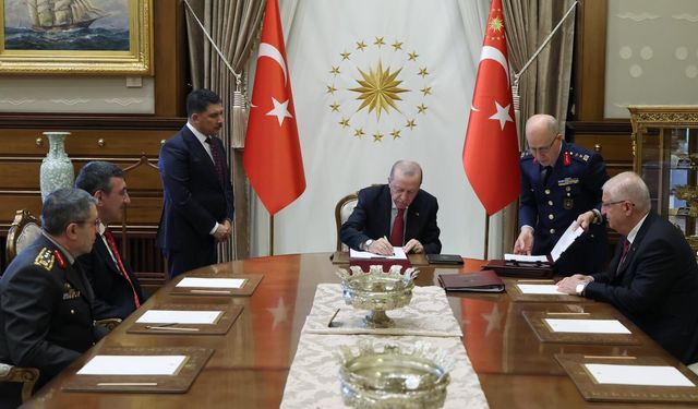 Cumhurbaşkanı Erdoğan Yüksek Askeri Şura kararlarını imzaladı