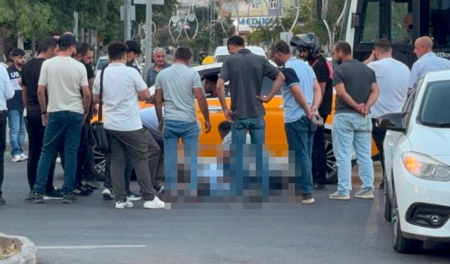 Diyarbakır'da otomobil yayaya çarptı
