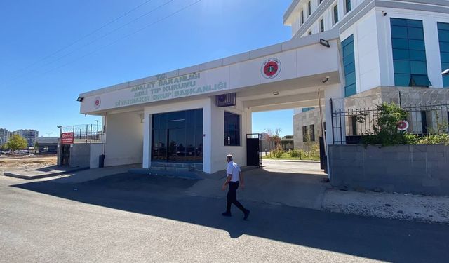 Diyarbakır'da Restoranda Silahlı Kavga