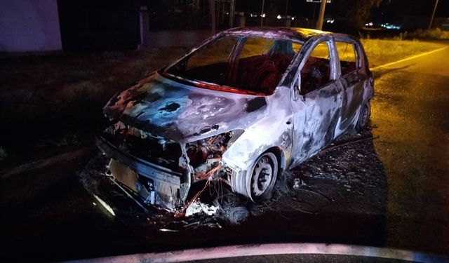 Edirne'de Seyir Halindeki Otomobil Alev Aldı