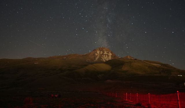 Erciyes'te Görülen Meteor Yağmuru