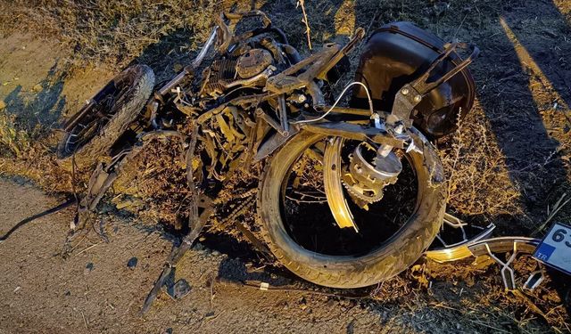 İş Makinesi ile Motosiklet Çarpıştı
