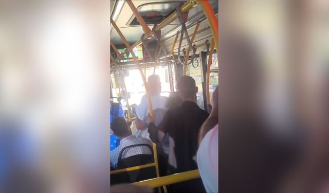 Özel halk otobüsünde yumruk yumruğa kavga