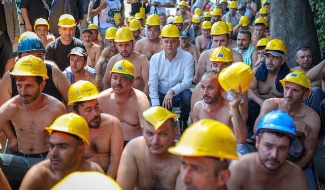 Özgür Özel'den Eylemdeki Madencilere Ziyaret