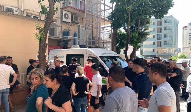 Silahlı saldırganları durdurmak isterken hayatını kaybetti