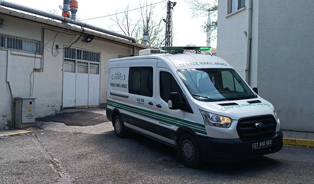 Tartıştığı kişiyi tabancayla öldürdü