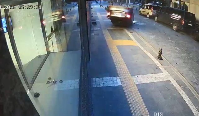Trabzon’da korkutan kaza: Otomobil takla atıp ters döndü