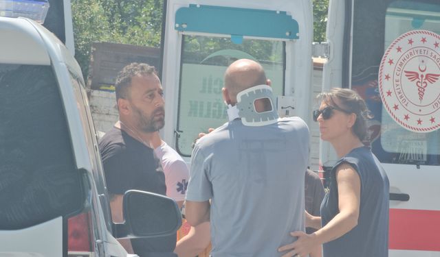 Zonguldak'ta halk otobüsü ve otomobil çarpıştı