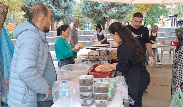 Beypazarı'nda Gazze yararına kermes düzenlendi