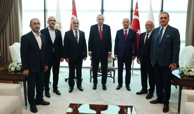 Cumhurbaşkanı Erdoğan ve Zekeriye Yapıcıoğlu görüştü