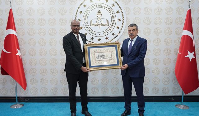 Bakan Tekin ve Tuhami El-Zain Hajar görüştü