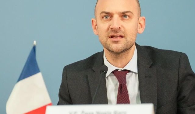 Çin ve Fransa Dışişleri Bakanları Görüştü