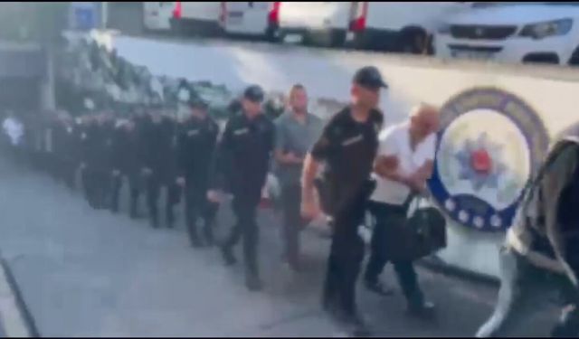 İstanbul'da sahte belgelerle vatandaşlık operasyonu