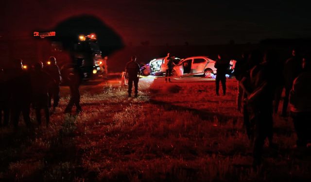 Karaman'da Düğün Konvoyunda Feci Kaza: 2 Ölü, 5 Yaralı!