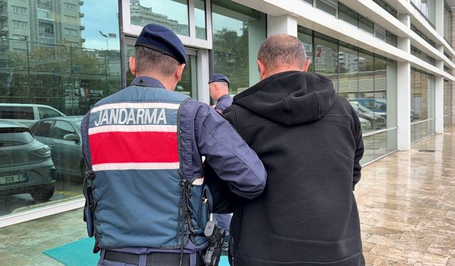 Samsun'da evden para ve altın çaldı