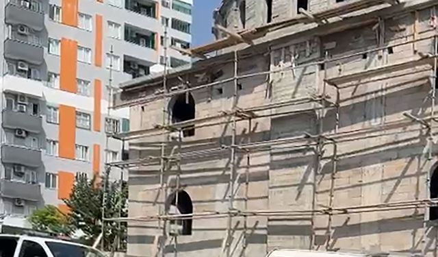 Tarsus’ta babasını inşaatın merdiveninde ölü buldu