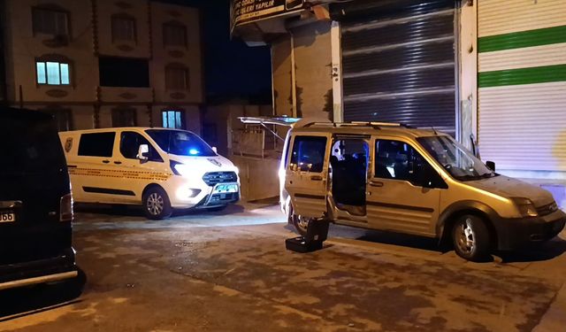 Tartıştığı arkadaşını sokak ortasında bıçakla öldürdü