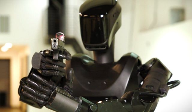 Terminatör Gerçeğe mi Dönüyor? İnsansı Robotlar Cepheye İndi!