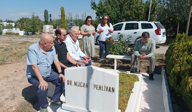 Dr. Mücahit Pehlivan vefatının 6'ncı yıl dönümünde dualarla anıldı