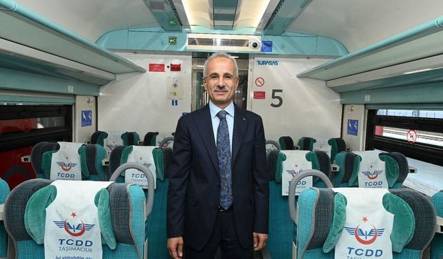 Bakan Uraloğlu duyurdu: Ücretsiz tren seyahati uygulamalarında yeni dönem