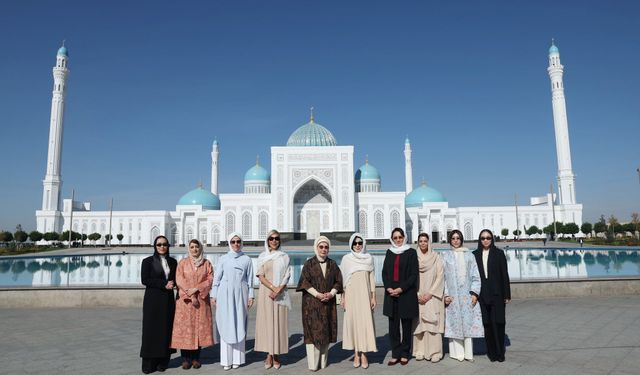 Emine Erdoğan'dan İmam Buhari Anıt Kompleksi ziyareti