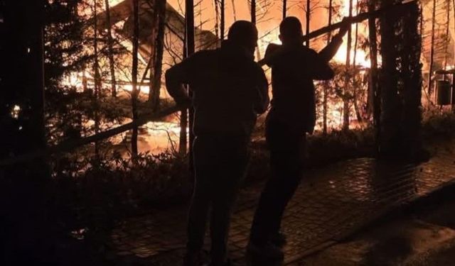 İtalya'da Kamp Alanı Yandı! Onlarca Yaralı Var