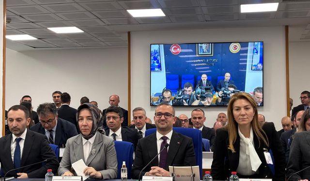 TBMM’de kritik toplantı: Fon skandalı ve ekonomik gelişmeler masada