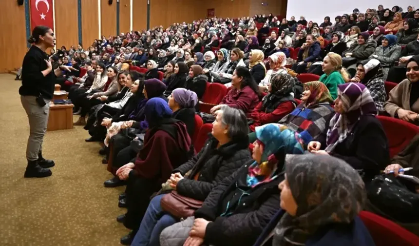 “En İyi Narkotik Polisi Anne” semineri Altındağ’da gerçekleşti