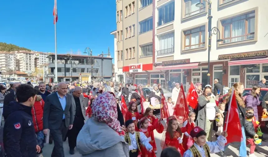 Kızılcahamam'da fener alayı etkinliği gerçekleştirildi
