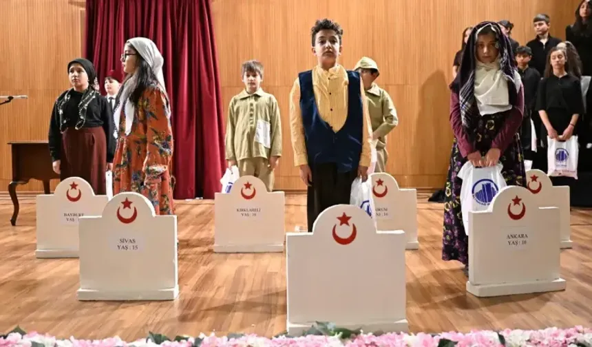 Altındağlı gençlerden Mehmet Akif’e vefa