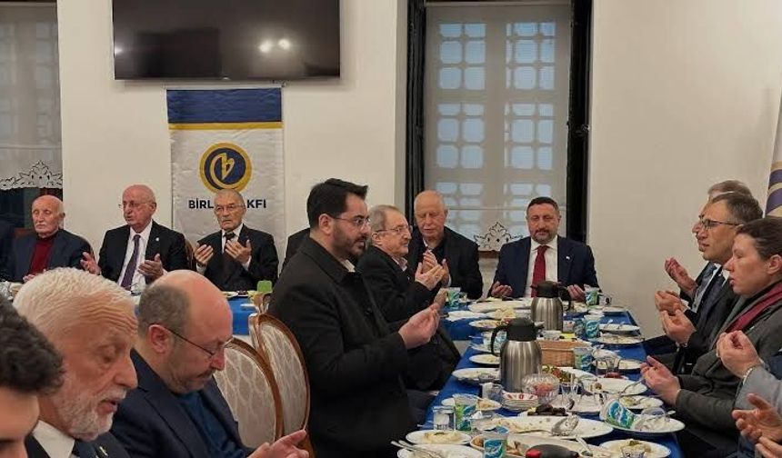 Birlik Vakfı Polatlı Şubesi'nce iftar verildi