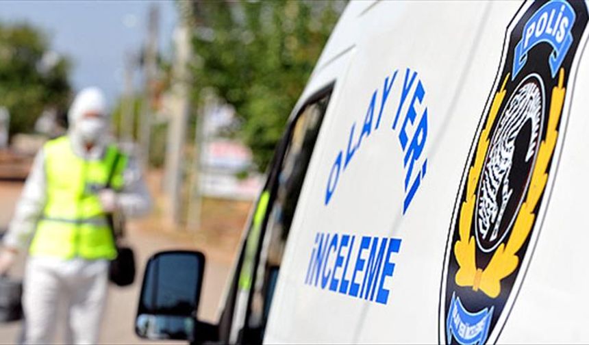 Antalya'da Yol Kenarında Erkek Cesedi Bulundu