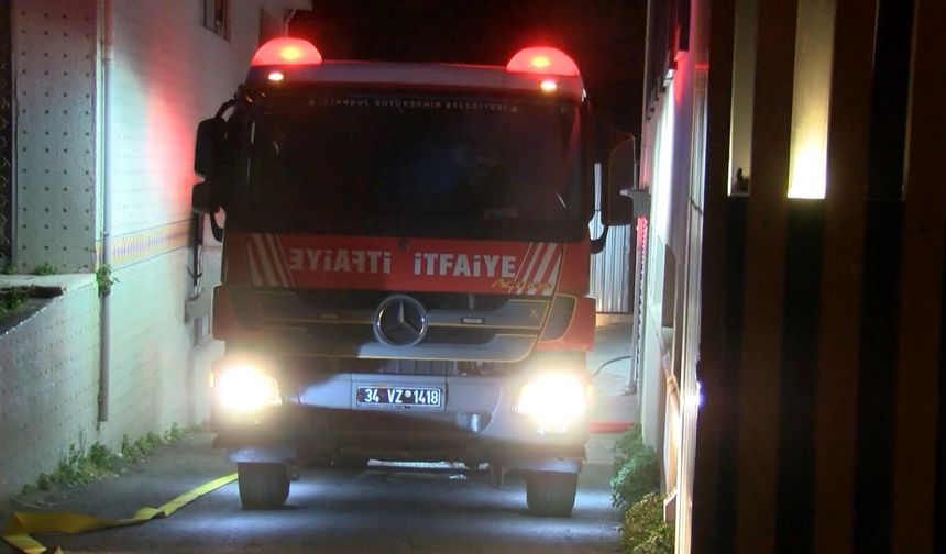 Beykoz’da İnşaat Malzemeleri Deposunda Yangın Çıktı