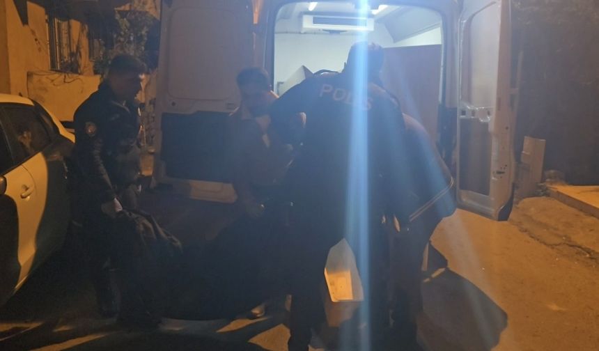 Sokakta başından vurdular
