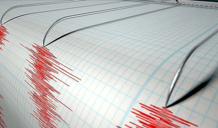 Endonezya'da deprem!