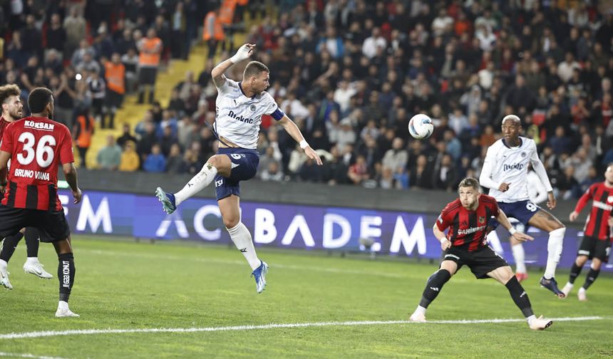 Fenerbahçe 4 dakikada geri döndü