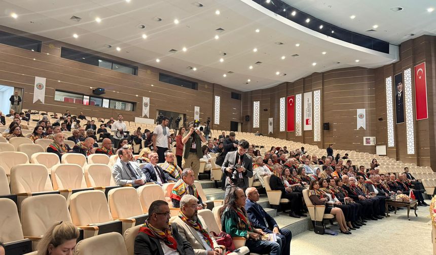 AK Parti'li Zorlu, Hacı Bayram Veli Üniversitesi'nde konuştu