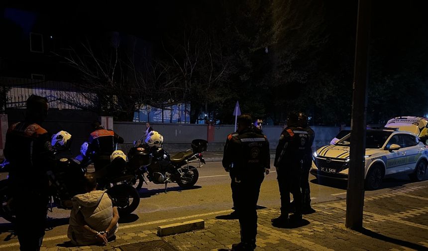 Dur İhtarına Uymayan Minibüs Sürücüsü Yakalandı