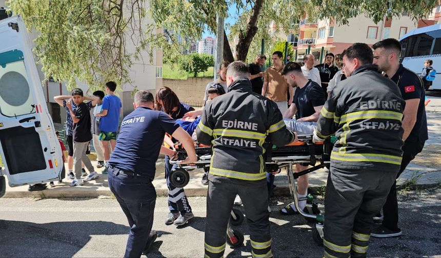 Edirne'de otomobil ile cip çarpıştı; 4 yaralı
