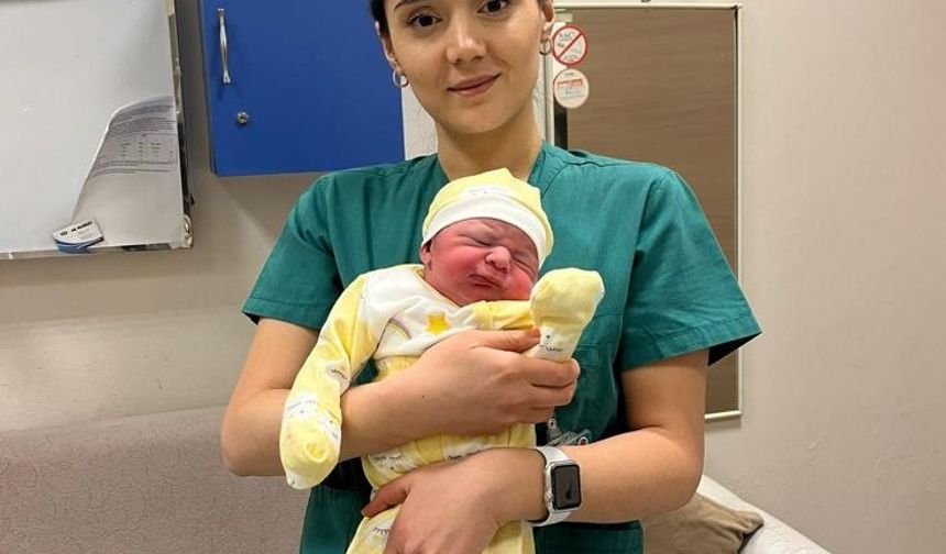 Hamilelerin daimi destekçisi ebeler