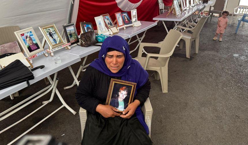 HDP Binasındaki Evlat Nöbetinde Aile Sayısı Artıyor