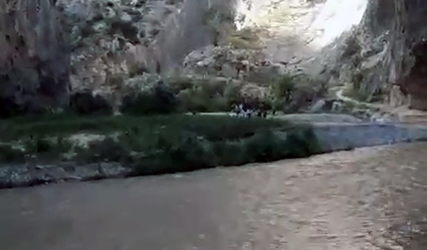 Kapıkaya Kanyonu'nda Mahsur Kalanlar Kurtarıldı