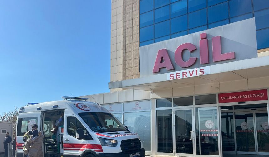 Kimyasal Madde Tankını Temizleyen 4 İşçi Fenalaştı