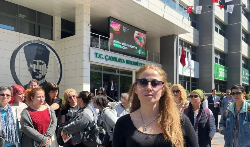 Çankaya Belediyesi önünde hayvanseverler eylem yaptı